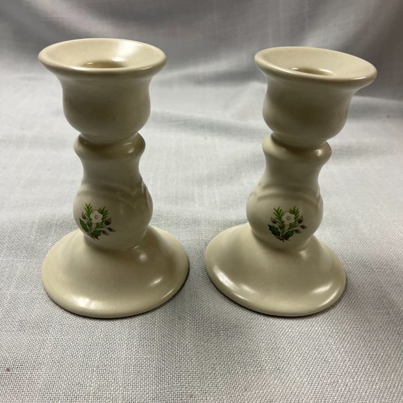 Pfaltzgraff Christmas Heirloom 2 taper candle holders - Picture 2 of 4
